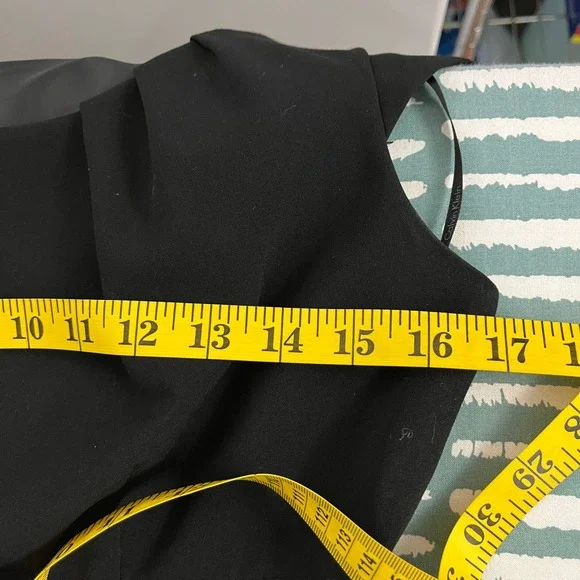 Calvin Klein Women's Size 4 LBD Minimalist Classic Feminine Career Office Siren - Picture 8 of 11